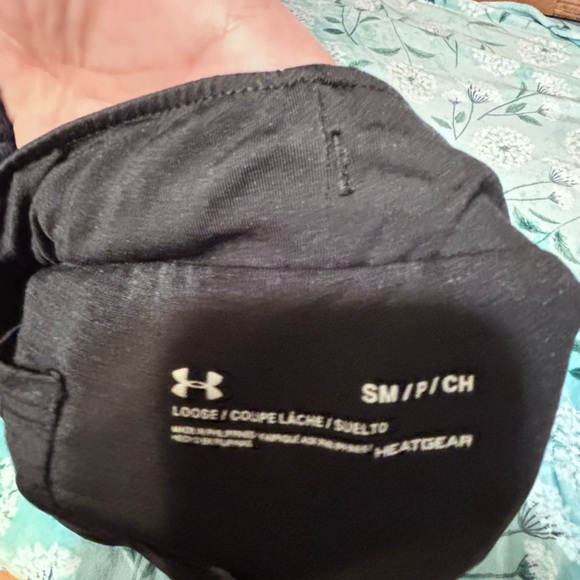 Under Armour Women's Black Athletic Shorts - Picture 3 of 3